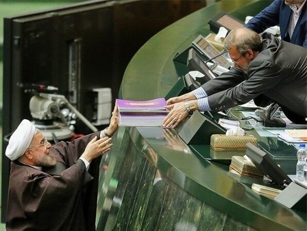 عضو هیئت رئیسه مجلس شورای اسلامی از حضور روحانی برای ارائه لایحه بودجه در...
